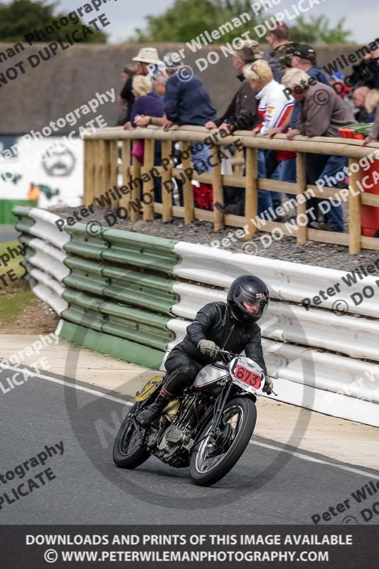 Vintage motorcycle club;eventdigitalimages;mallory park;mallory park trackday photographs;no limits trackdays;peter wileman photography;trackday digital images;trackday photos;vmcc festival 1000 bikes photographs